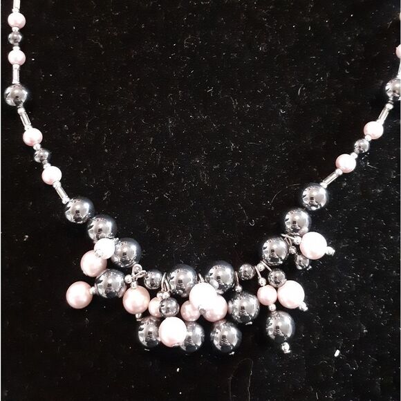 19" HEMATITE &PEARLIZED PINK RESIN ART - Picture 5 of 8